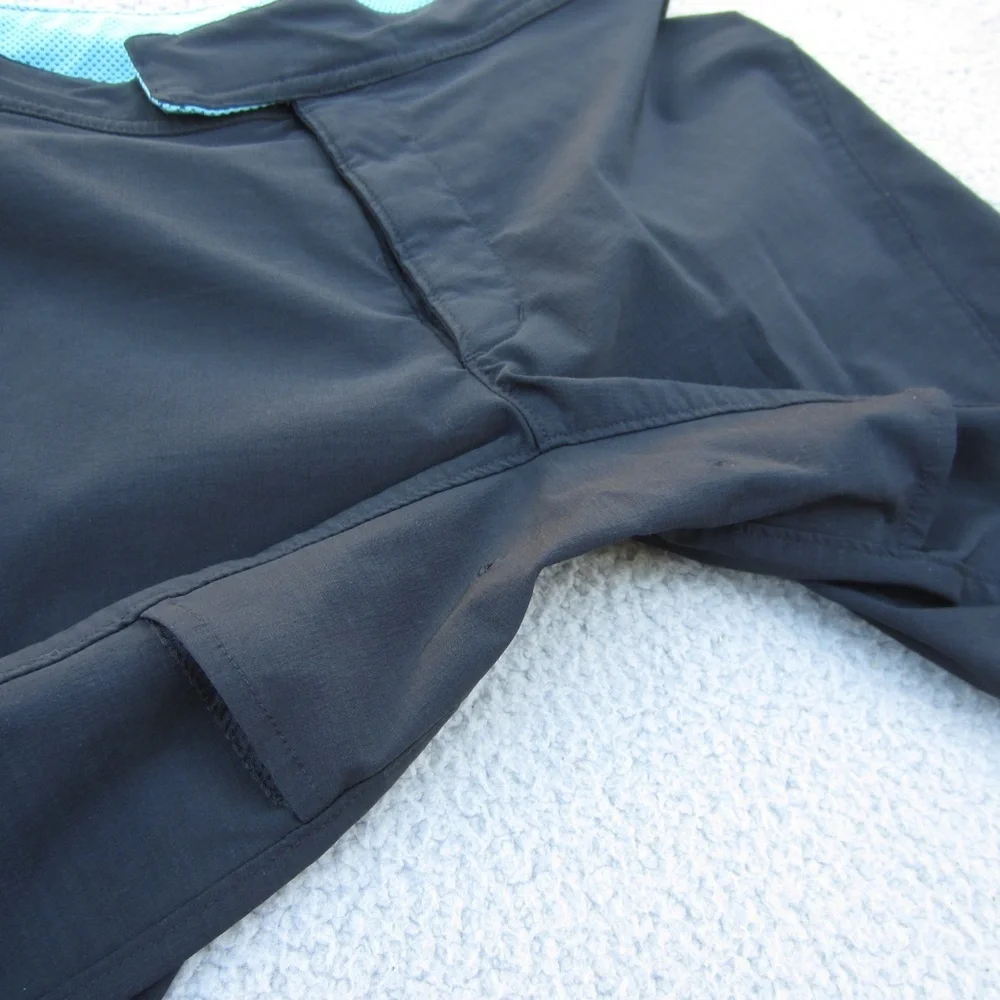 Vintage NIKE Shorts Mens M Black Back Zip‎ Pocket Knee Length Vented Hood /Loop